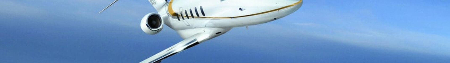 iznomāt privātu reaktīvo lidmašīnu Challenger 350 Business jet