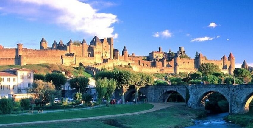 Carcassonne: privātā reaktīvā lidmašīna noma 