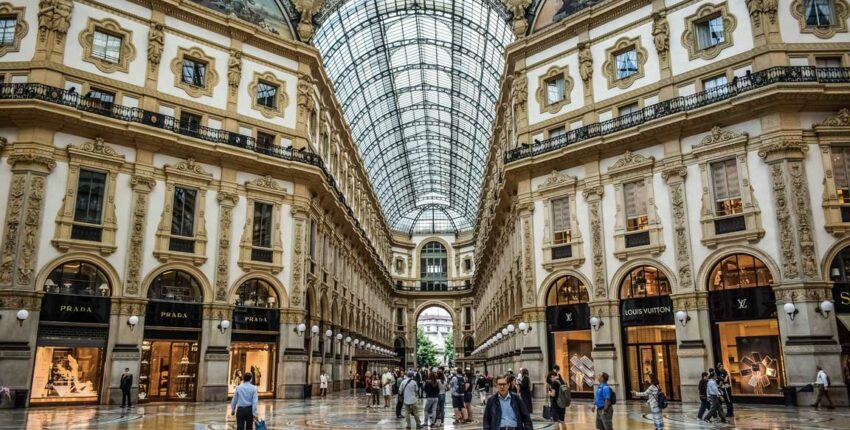 Londona - Milāna Linate : privātā reaktīvā lidmašīna noma 