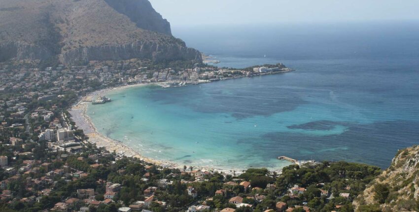 Palermo : privātā reaktīvā lidmašīna noma 