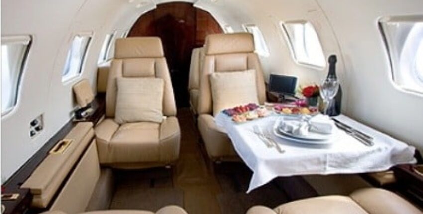 location de jet privé - Intérieur luxueux SABRELINER 65