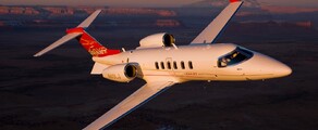 LEARJET 40 XR privātā reaktīvā lidmašīna noma 