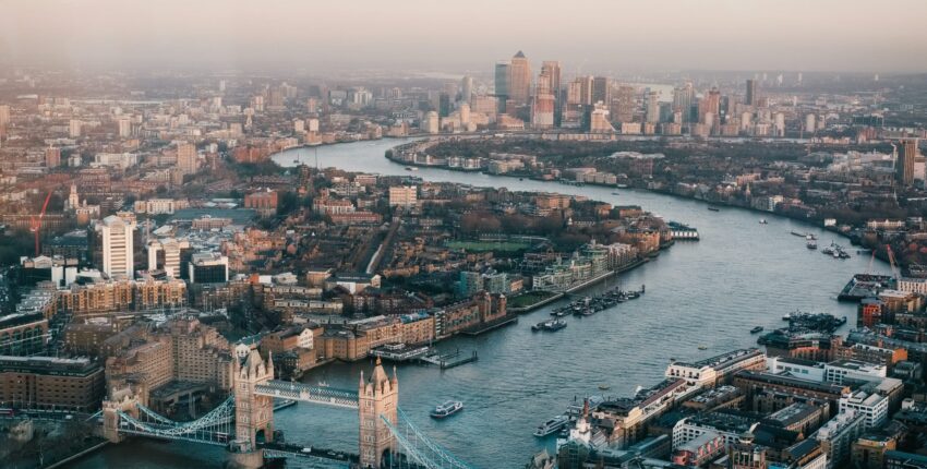 Brisele - Londona: privātā reaktīvā lidmašīna noma 