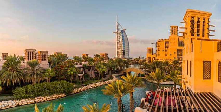 Parīze - Dubaija: privātā reaktīvā lidmašīna noma 