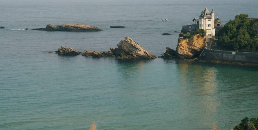 Biarritz, Anglet un Bayonne: privātā reaktīvā lidmašīna noma 