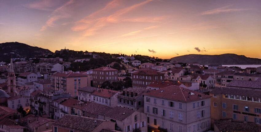 Calvi Sainte-Catherine: privātā reaktīvā lidmašīna noma