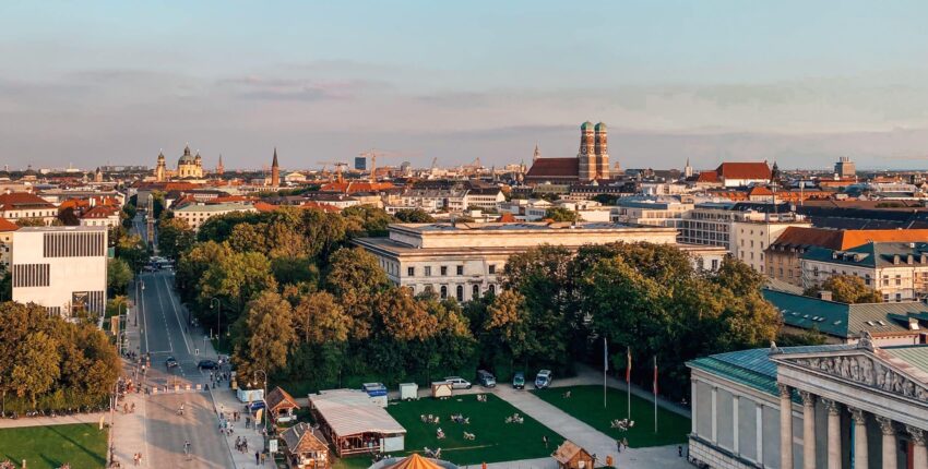Minhene Minhene: privātā reaktīvā lidmašīna noma 
