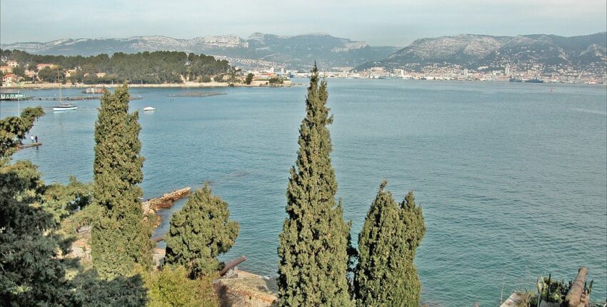 Toulon Hyères : privātā reaktīvā lidmašīna noma 
