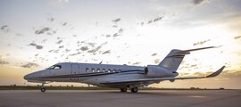 Citation X intérieur luxueux blanc et en bois