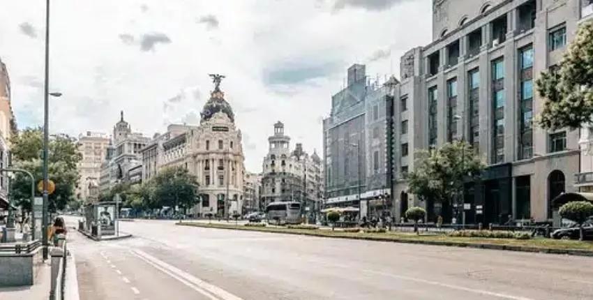 Madrides Barajas : privātā reaktīvā lidmašīna noma 