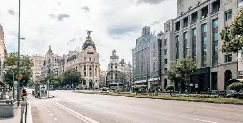 Madrides Barajas : privātā reaktīvā lidmašīna noma 