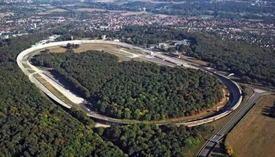 Helikoptera un sacīkšu automašīnas pirmie lidojumi: Montlhéry trase