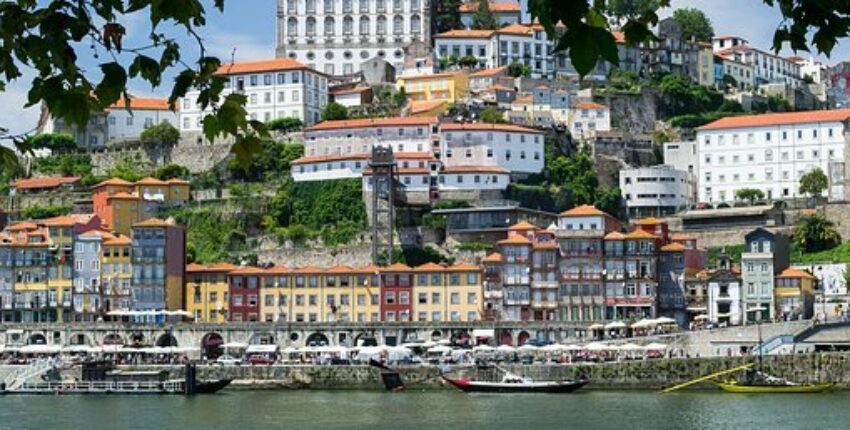 Porto : privātā reaktīvā lidmašīna noma