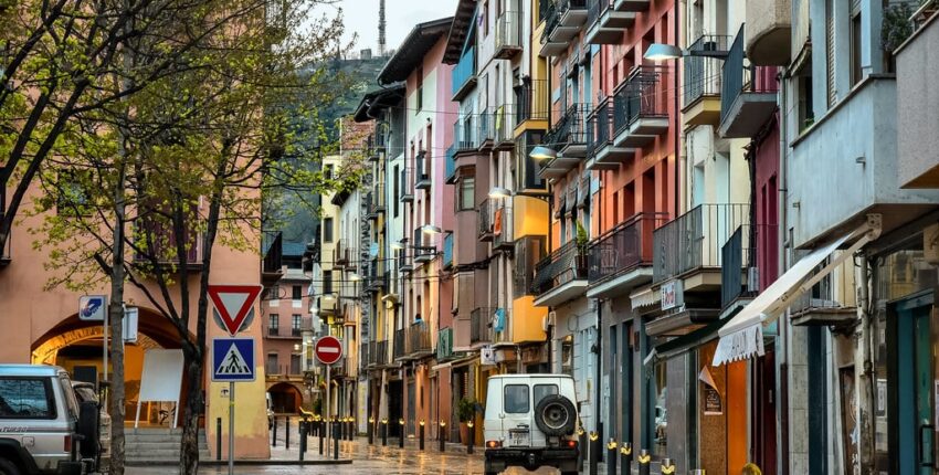 Andora-La Seu : privātā reaktīvā lidmašīna noma 