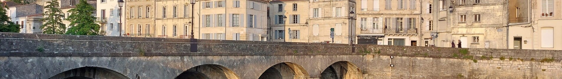 Niort Souche: privāto reaktīvo noma 