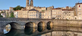 Moulins Montbeugny: privāto reaktīvo noma