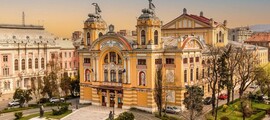 Privātā reaktīvā lidmašīna un helikopters hartu Mamaia