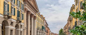 Cuneo : privātā reaktīvā lidmašīna noma 