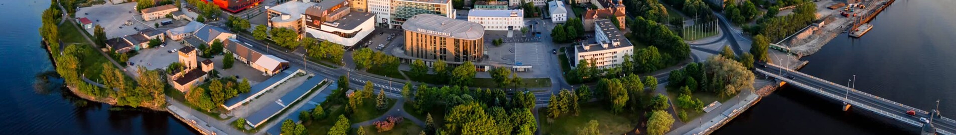 Parnu : privāto reaktīvo lidmašīnu noma 