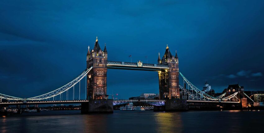 Minhene - Londona: privātā reaktīvā lidmašīna noma