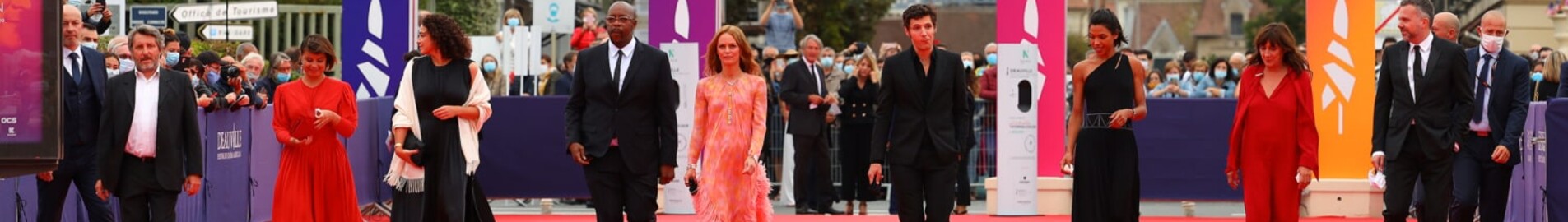 Dovilas Amerikas filmu festivāls ar privāto lidmašīnu