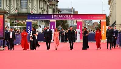 Dovilas Amerikas filmu festivāls ar privāto lidmašīnu