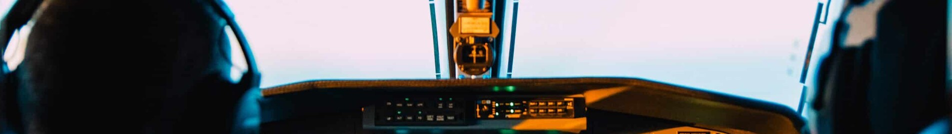 Kāpēc privātajai lidmašīnai ir divi piloti?