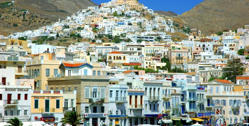 Iznomāt privātu reaktīvo lidmašīnu no Syros lidosta