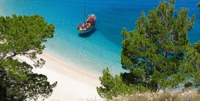 Iznomāt privātu reaktīvo lidmašīnu no Karpathos lidosta