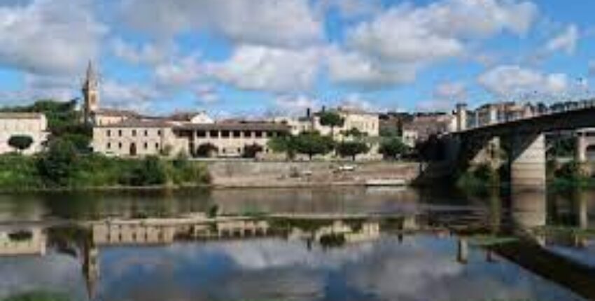 Privātā reaktīvo noma Sainte-Foy-la-Grande