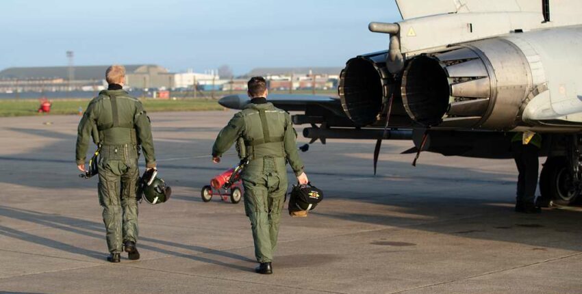 Iznomāt Private Jet no Coningsby Airport