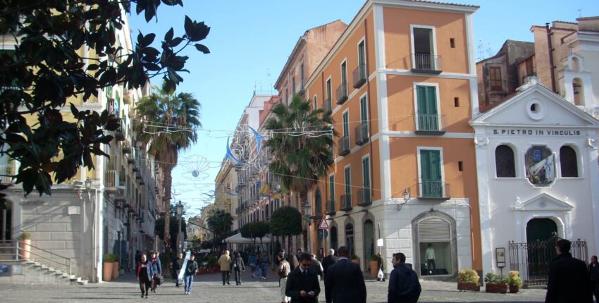 Salerno : privātā reaktīvā lidmašīna noma
