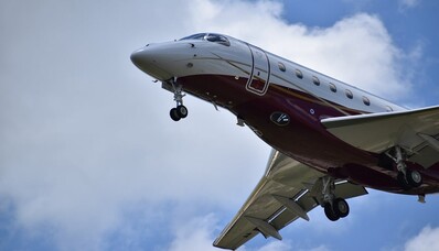 Koncentrējieties uz nelikumīgu privāto lidmašīnu fraktēšanu