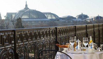 Hôtel La Réserve de Paris: izsmalcinātības un prestiža mantojums