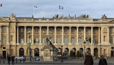 Luksusa viesnīca Parīzē: viesnīcā Hotel de Crillon izbaudiet greznību un eleganci Parīzes centrā