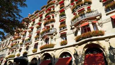 Luksusa viesnīca Parīzē: sapņu atpūta viesnīcā Hôtel Plaza Athénée