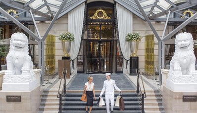 Luksusa viesnīca: Peninsula Paris, luksusa viesnīca Parīzes centrā