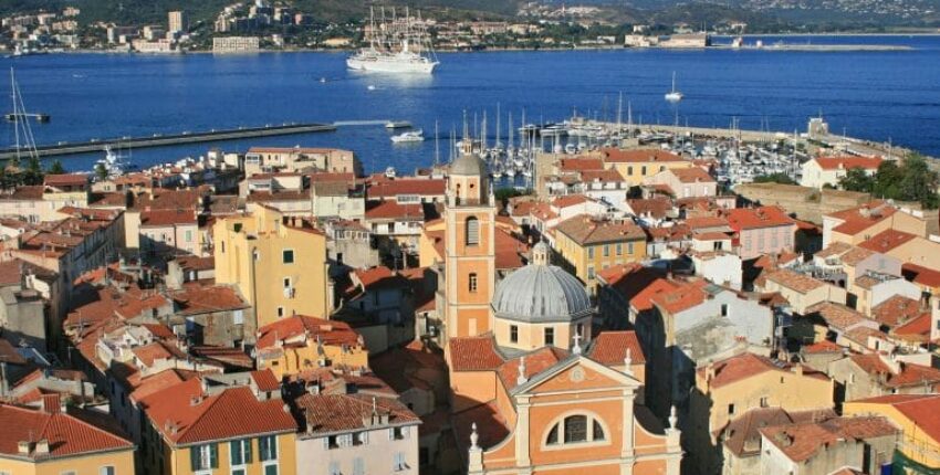 Saint-Tropez - Ajaccio : privātā reaktīvā lidmašīna noma