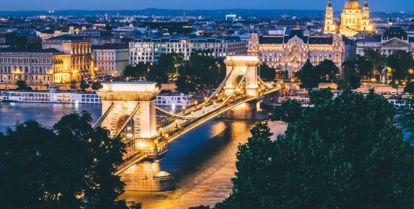 Saint-Tropez - Budapešta: privātā reaktīvā lidmašīna noma