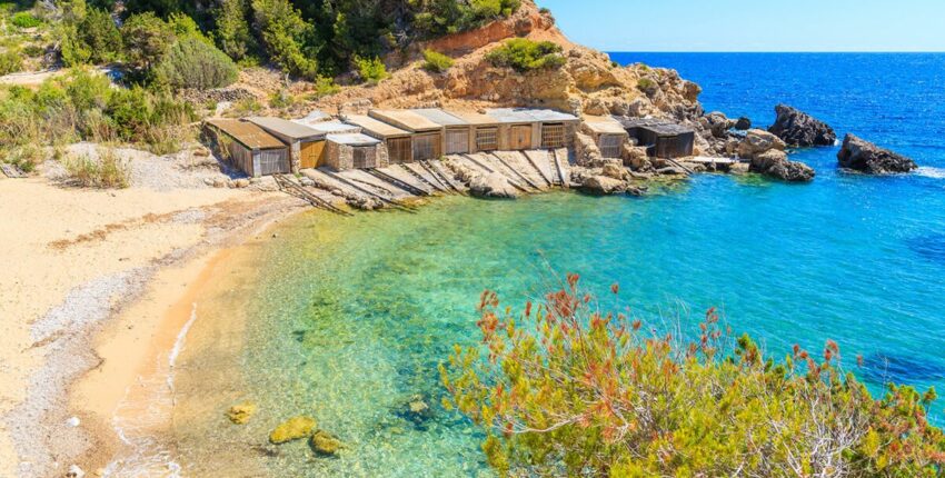 Kannas - Ibiza: privātā reaktīvā lidmašīna noma