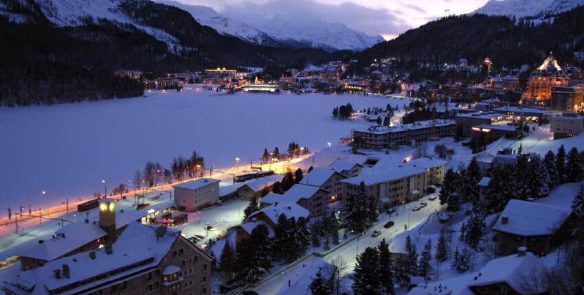 Saint-Tropez - Saint-Moritz Samedan : privātā reaktīvā lidmašīna noma