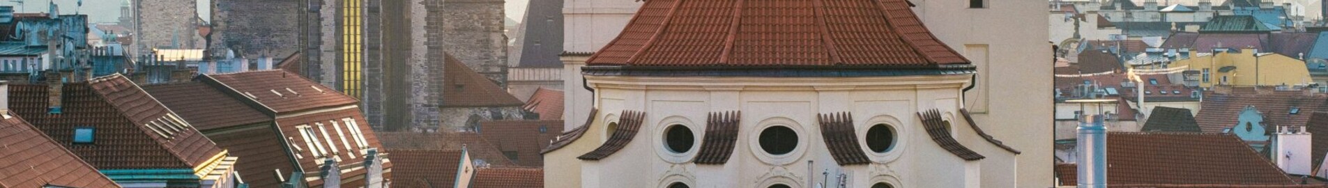 Hamburga - Prāga : privātā reaktīvā lidmašīna noma