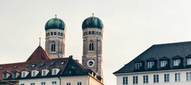 Hamburga - Frankfurte : privātā reaktīvā lidmašīna noma