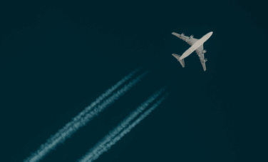 avion dans le ciel