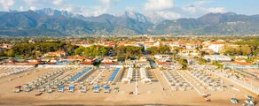 Forte dei Marmi: Transfērs ar helikopteru